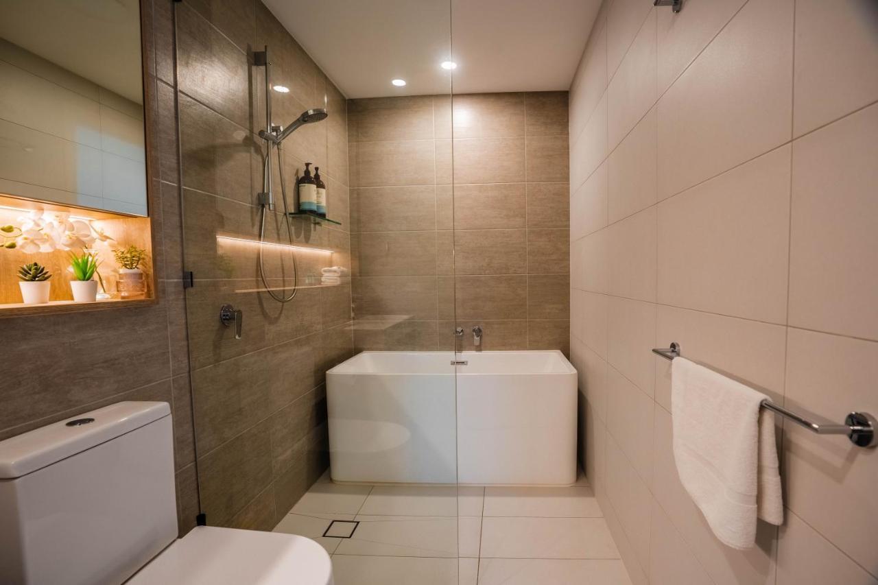 2 Bedroom Luxurious Family Apartment Next To Pacific Fair - Broadbeach Gold Coast Gc22 Ngoại thất bức ảnh